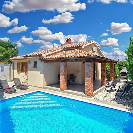 Ferienhaus Mit Privatpool Fuer 5 Personen Ca 80 Qm In Liznjan, Istrien Suedkueste Von Istrien Buitenkant foto
