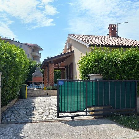 Ferienhaus Mit Privatpool Fuer 5 Personen Ca 80 Qm In Liznjan, Istrien Suedkueste Von Istrien Buitenkant foto